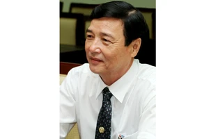 Bác sĩ Nguyễn Hữu Hưng, Phó Giám đốc Sở Y tế TPHCM