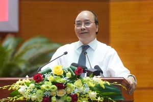 Thủ tướng Nguyễn Xuân Phúc: Truyền thông phải góp phần lan tỏa năng lượng tích cực trong xã hội. Ảnh: VGP/Quang Hiếu