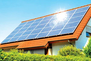 Ngày càng nhiều nhà ở Anh lắp pin năng lượng Mặt trời