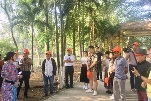 Đầu tháng 7-2020, đoàn du khách TPHCM tham quan Tổ đình Tôn Thạnh (Cần Giuộc, Long An)
