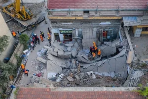 Sập nhà hàng, ít nhất 29 người chết ở Sơn Tây, Trung Quốc