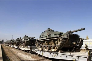 Thông tin trái chiều Thổ Nhĩ Kỳ điều xe tăng tới biên giới giáp với Hy Lạp