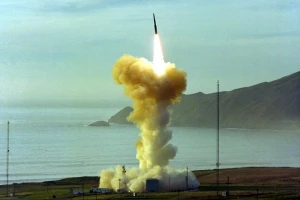 Mỹ dự kiến chi gần 96 tỷ USD để triển khai tên lửa hạt nhân mới