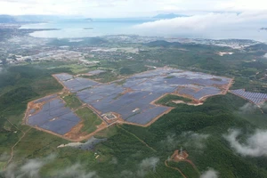 Dự án Nhà máy Điện mặt trời KN Vạn Ninh nhìn từ trên cao