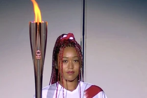 Osaka châm đuốc lên đài lửa Thế vận hội