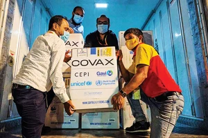 Bangladesh tiếp nhận lô vaccine Covid-19 từ cơ chế Covax vào tháng 8-2021