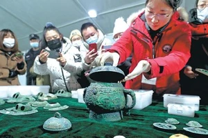 Trưng bày di vật văn hóa thời Tây Chu tại Bắc Kinh
