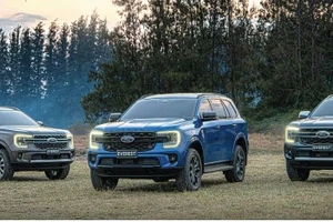 Ford Everest thế hệ mới mạnh mẽ bên ngoài tiện nghi bên trong… 