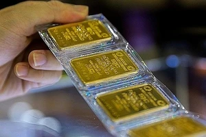 Giá vàng SJC trong nước ngày 7-3 tăng vọt lên sát 73 triệu đồng/lượng. Ảnh minh họa