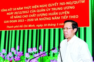 Đồng chí Phan Văn Mãi phát biểu tại hội nghị. Ảnh: HOÀNG HÙNG