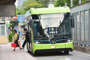 Xe buýt điện hoạt động tại TPHCM