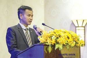 Ông Phạm Hữu Toản - Phó Giám đốc Tài chính Tập đoàn Xây dựng Hòa Bình chia sẻ tại sự kiện