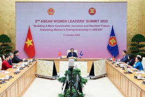 Thủ tưởng Chính phủ Phạm Minh Chính phát biểu tại Hội nghị Thượng đỉnh Lãnh đạo nữ ASEAN lần thứ hai. Ảnh: VGP