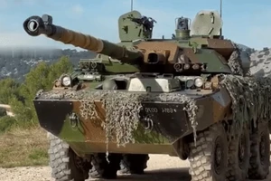 Xe chiến đấu bộ binh AMX-10 RC