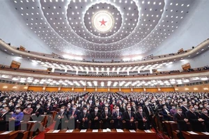 Các đại biểu tham dự kỳ họp thường niên Chính Hiệp khóa XIV tại Bắc Kinh, Trung Quốc, ngày 4-3. (Ảnh: THX/TTXVN)