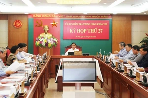 Cảnh cáo Ban Cán sự đảng UBND tỉnh Đồng Nai và đề nghị Bộ Chính trị kỷ luật Ban Thường vụ Tỉnh ủy Đồng Nai