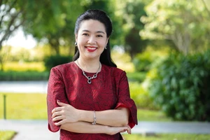 Diễn viên Lê Khánh: Quên bản thân để sống với nhân vật