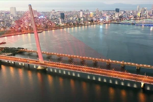 Đà Nẵng - thành phố của những cây cầu được khắc họa rõ nét trong MV Tuyệt vời Đà Nẵng. Ảnh: Danang FantastiCity