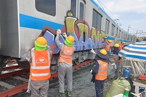 Điều tra vụ vẽ bậy lên toa tàu metro số 1 Bến Thành-Suối Tiên