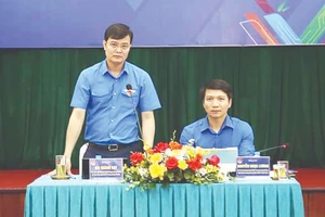 Bí thư thứ nhất Trung ương Đoàn Bùi Quang Huy chủ trì hội nghị Ban Thường vụ Trung ương Đoàn lần thứ 3, khóa XII. Ảnh: BÍCH QUYÊN