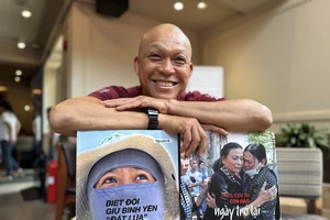 Nghệ sĩ nhiếp ảnh Nguyễn Á giới thiệu 2 cuốn sách ảnh vừa ra mắt