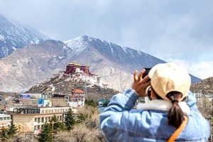 Tây Tạng thúc đẩy số hóa du lịch và văn hóa