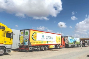 Đoàn xe cứu trợ của Liên hợp quốc vào Dải Gaza qua cửa khẩu Rafah