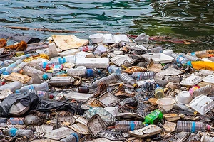 Xả ra môi trường tại Việt Nam 3,1 triệu tấn rác thải nhựa/năm