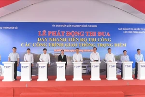 TPHCM: Các dự án hạ tầng thi công xuyên Tết, phấn đấu năm 2024 hoàn thành 38 dự án