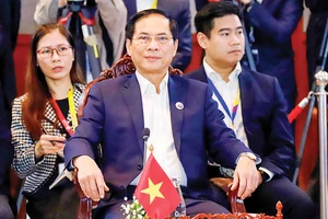 ASEAN: Kết nối và tự cường