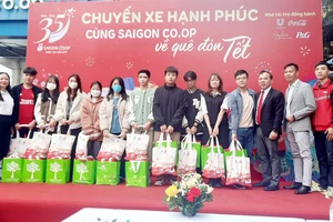 Saigon Co.op được trao bằng khen về thành tích chăm lo tết cho người dân