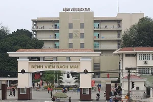 Bệnh viện Bạch Mai sẽ khám bệnh từ 5 giờ tới 21 giờ