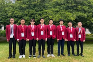 Đội tuyển Việt Nam tham dự Olympic Toán học quốc tế 2024
