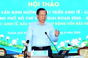 Đặt bài toán ngược, tìm giải pháp đột phá phát triển kinh tế - xã hội TPHCM