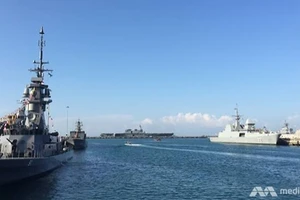 Các tàu chiến quốc tế đổ về căn cứ hải quân Changi. Ảnh: CNA