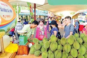 Liên hoan ẩm thực đường phố châu Á tại Lễ hội trái cây Nam bộ 2017