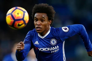 Willian đang hạnh phúc tại Chelsea nên khó có chuyện anh chuyển đến Bayern Munich