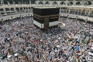 Mỗi năm hàng triệu người Hồi giáo hành hương đến thánh địa Mecca
