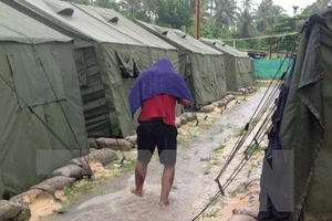 Các lán trại tại trung tâm giam giữ người tị nạn trên đảo Manus, Papua New Guinea. Ảnh: TTXVN 