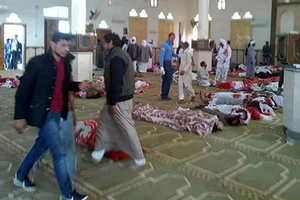 Ai Cập: Tấn công đền thờ Hồi giáo, ít nhất 355 người thương vong