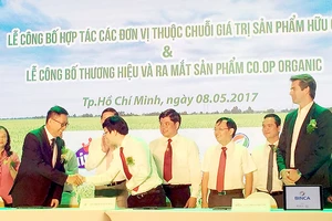 Saigon Co.op hợp tác với đơn vị sản xuất phát triển nhãn hàng riêng Co.op Organic