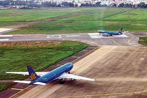 Gần 4.500 tỷ đồng sửa chữa đường cất hạ cánh sân bay Nội Bài, Tân Sơn Nhất