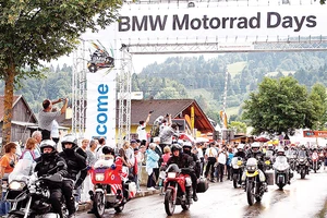 Thỏa đam mê cùng “BMW Motorrad Day 2018” 
