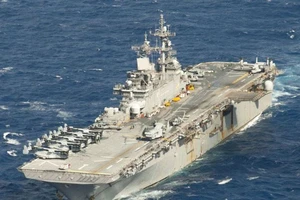 Trung Quốc từ chối tàu chiến Mỹ cập cảng Hong Kong