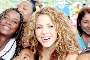 Shakira bị cáo buộc trốn thuế