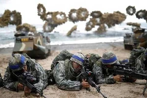 Mỹ và Hàn Quốc ngừng tập trận chung quy mô lớn