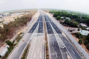 Cao tốc Trung Lương - Mỹ Thuận: Vướng thủ tục giải ngân vốn ngân sách
