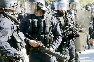 Cảnh sát Pháp được tăng cường để bảo vệ an ninh Hội nghị G7