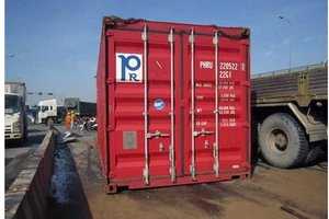 Ngăn ngừa tai nạn do rơi thùng container xuống đường