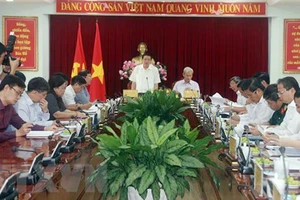 Đồng chí Phan Đình Trạc phát biểu tại buổi làm việc với Ban Thường vụ Tỉnh ủy Đồng Nai. Ảnh: Sỹ Tuyên/TTXVN